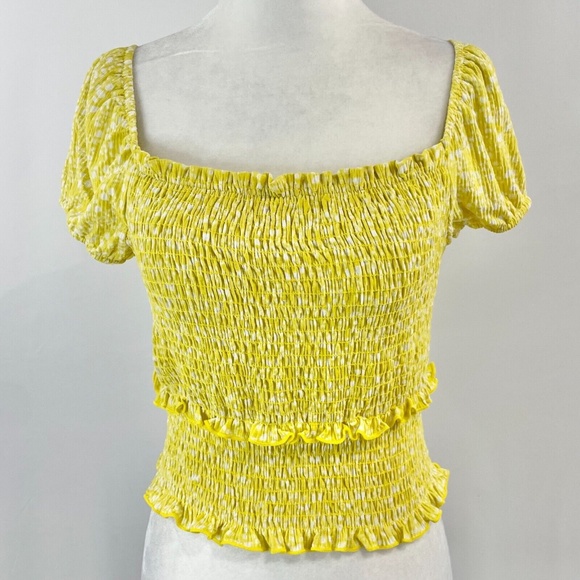 New Lush Printed Puff Short Sleeve Smocked Crop Top Yellow Size XS - Picture 3 of 15